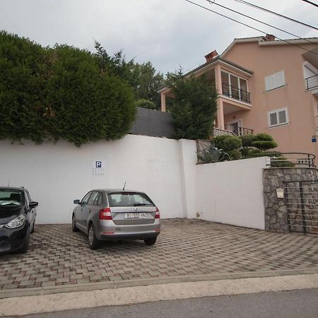 Apartments Villa Adore Ичичи Экстерьер фото