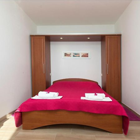 Apartments Villa Adore Ичичи Экстерьер фото