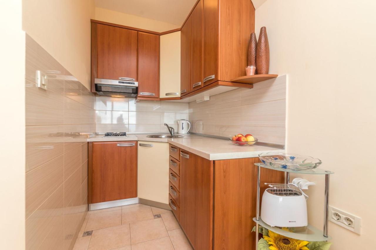 Apartments Villa Adore Ичичи Экстерьер фото