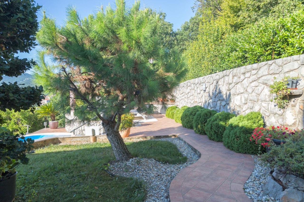 Apartments Villa Adore Ичичи Экстерьер фото
