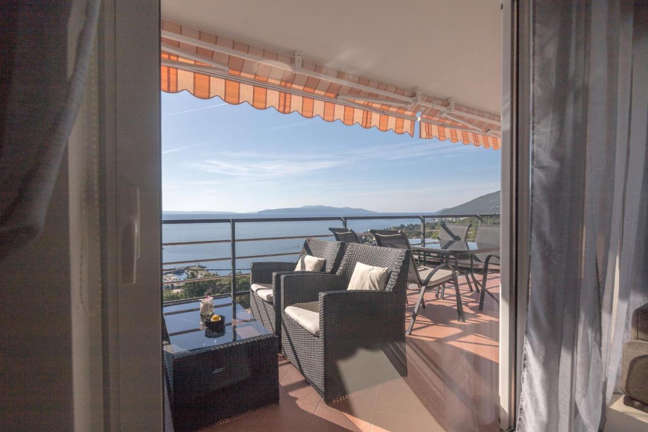 Apartments Villa Adore Ичичи Экстерьер фото