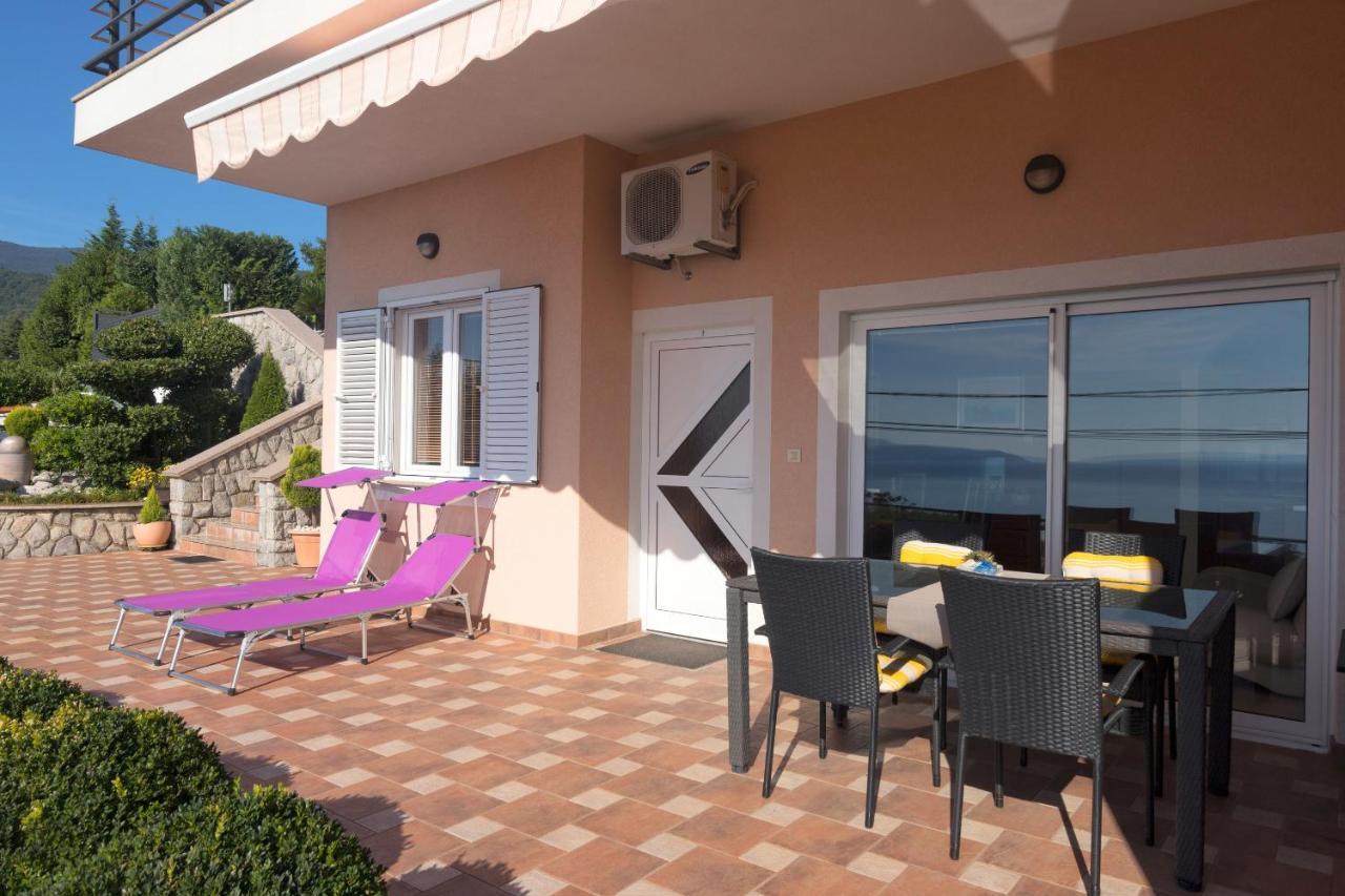 Apartments Villa Adore Ичичи Экстерьер фото