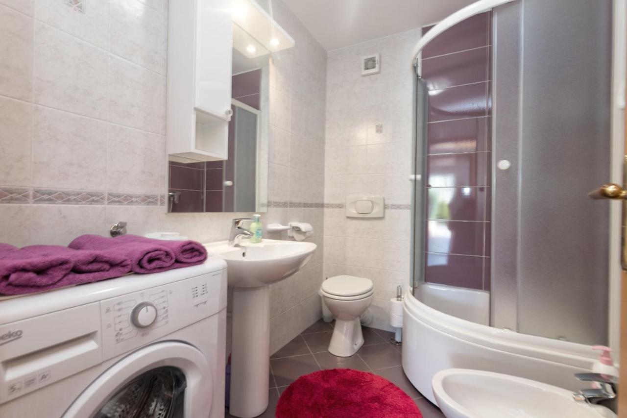 Apartments Villa Adore Ичичи Экстерьер фото